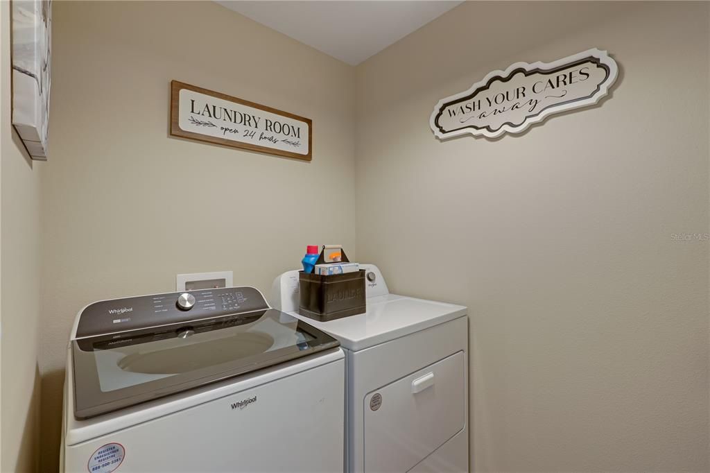 待售: $409,900 (5 贝兹, 3 浴室, 2501 平方英尺)