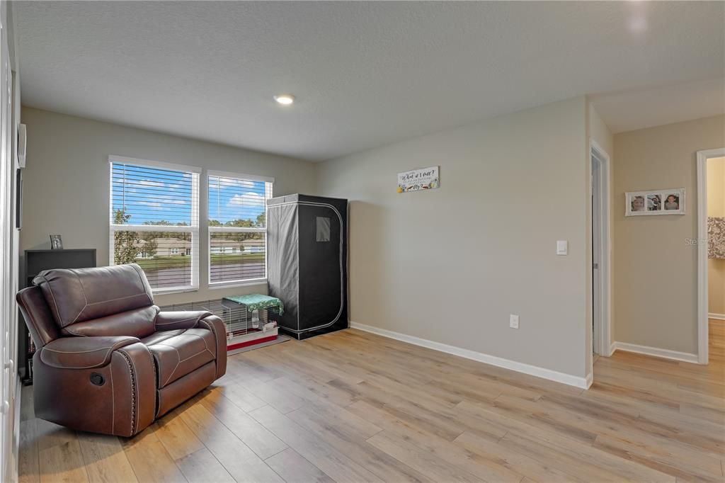 待售: $409,900 (5 贝兹, 3 浴室, 2501 平方英尺)