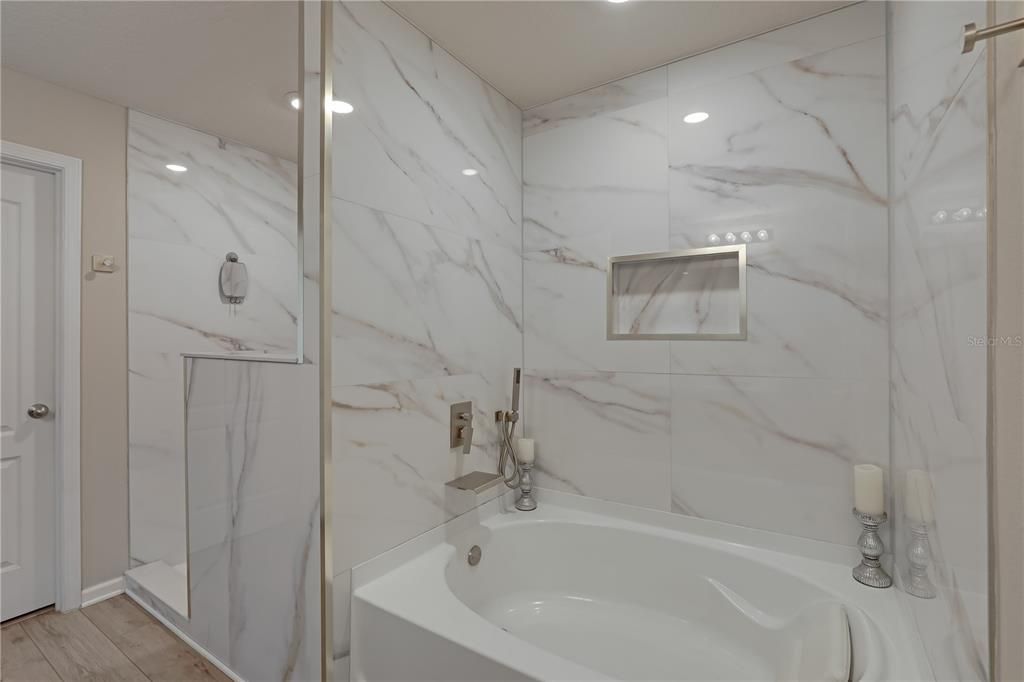 待售: $409,900 (5 贝兹, 3 浴室, 2501 平方英尺)