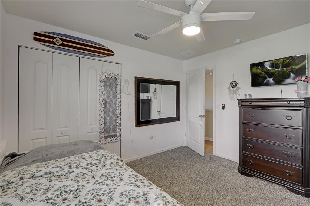 待售: $409,900 (5 贝兹, 3 浴室, 2501 平方英尺)