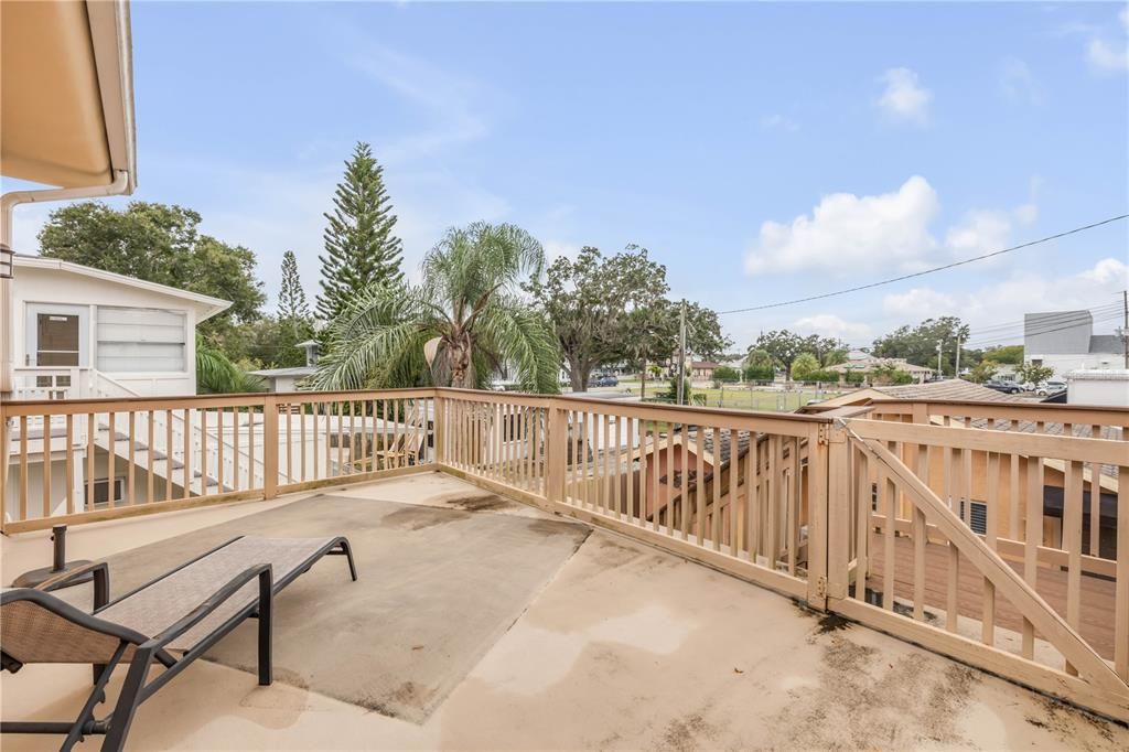 For Sale: $1,100,000 (7 beds, 5 baths, 3801 Square Feet)