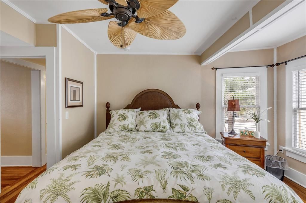 For Sale: $1,100,000 (7 beds, 5 baths, 3801 Square Feet)