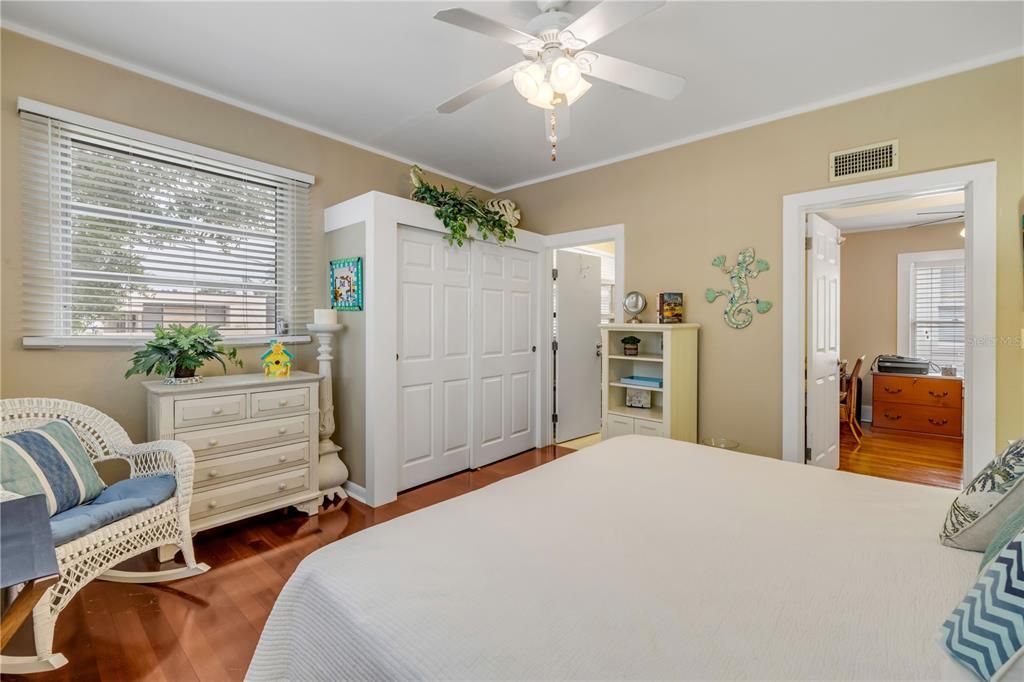 For Sale: $1,100,000 (7 beds, 5 baths, 3801 Square Feet)