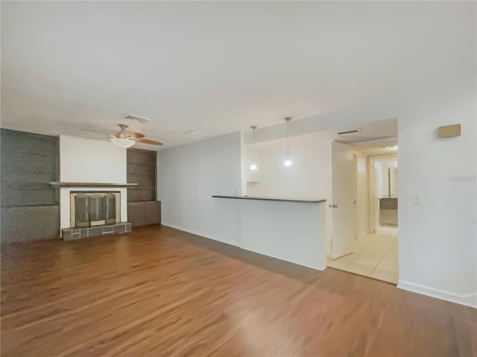 На продажу: $420,000 (4 спален, 2 ванн, 2078 Квадратных фут)