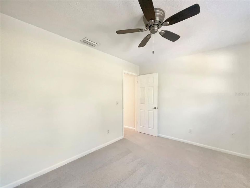 На продажу: $420,000 (4 спален, 2 ванн, 2078 Квадратных фут)