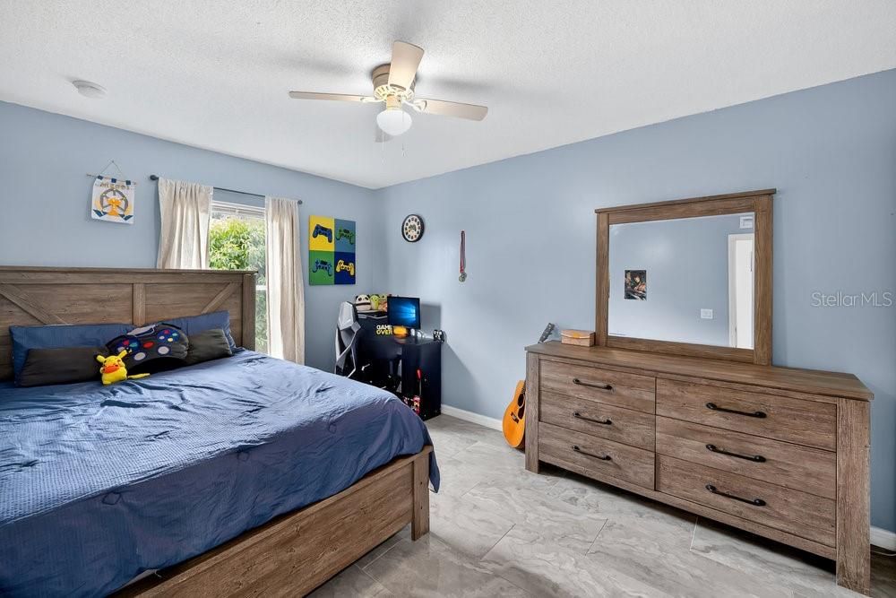 For Sale: $339,000 (4 beds, 2 baths, 2108 Square Feet)