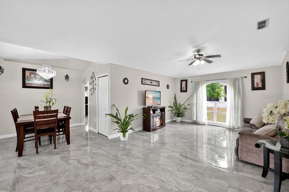 For Sale: $339,000 (4 beds, 2 baths, 2108 Square Feet)