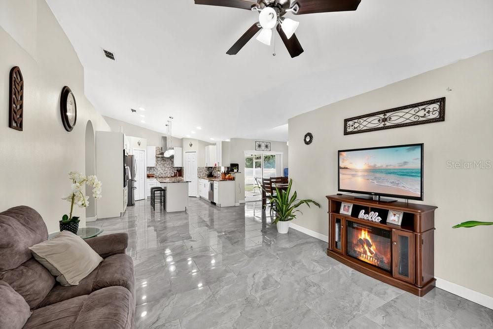 For Sale: $339,000 (4 beds, 2 baths, 2108 Square Feet)