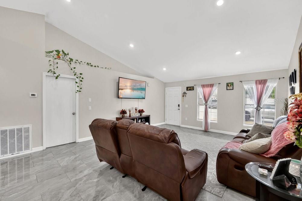 For Sale: $339,000 (4 beds, 2 baths, 2108 Square Feet)