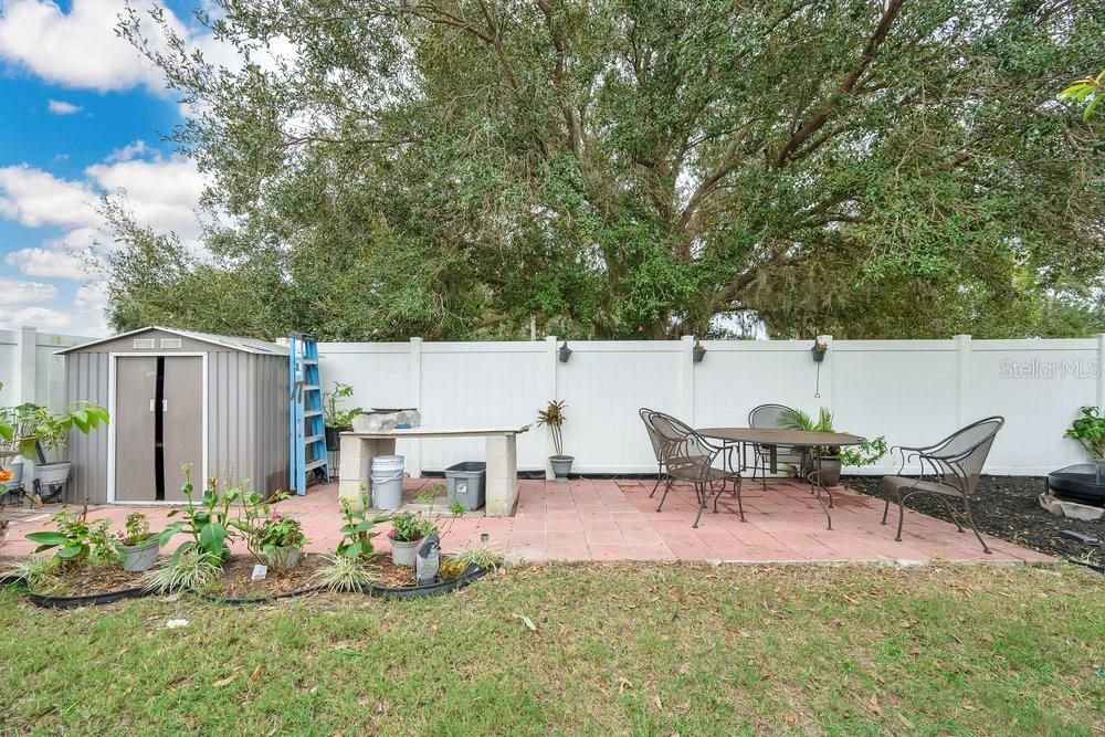 For Sale: $339,000 (4 beds, 2 baths, 2108 Square Feet)