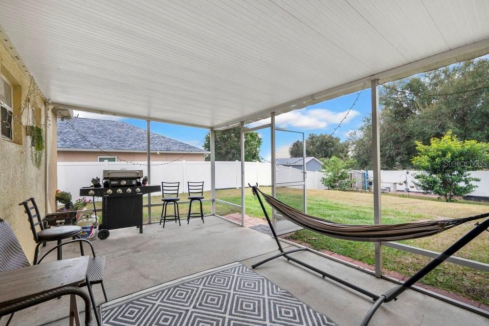 For Sale: $339,000 (4 beds, 2 baths, 2108 Square Feet)