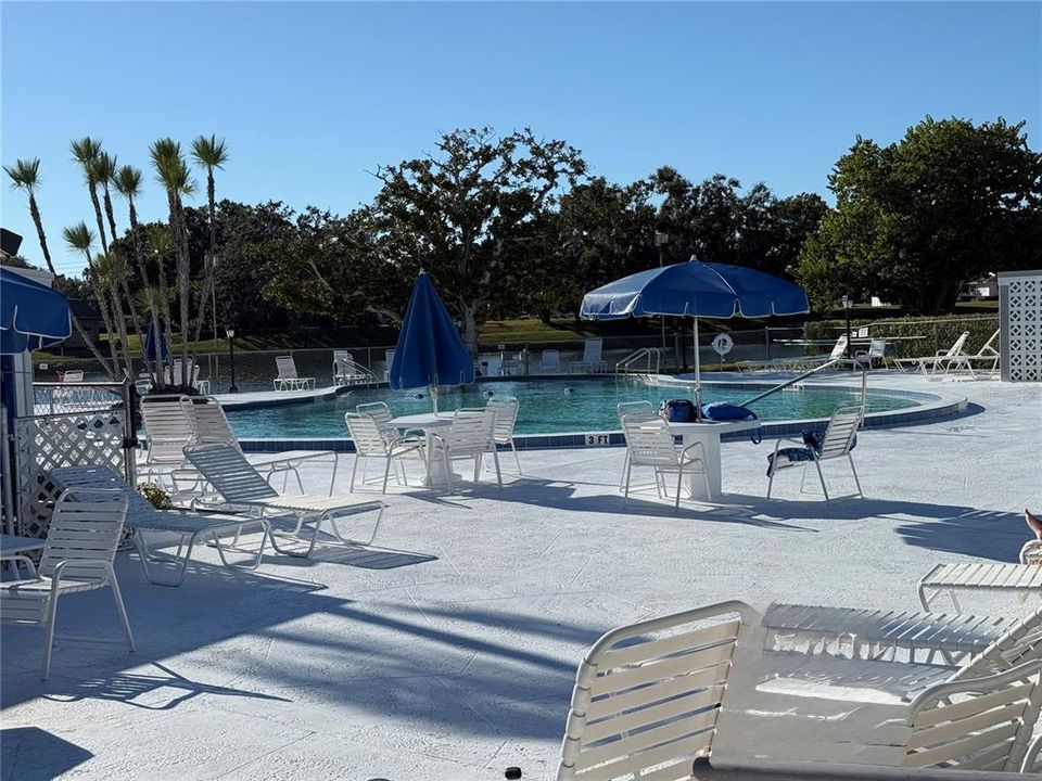 出租: $1,375 (2 贝兹, 1 浴室, 874 平方英尺)