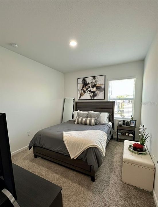 En Renta: $2,600 (4 camas, 2 baños, 2052 Pies cuadrados)