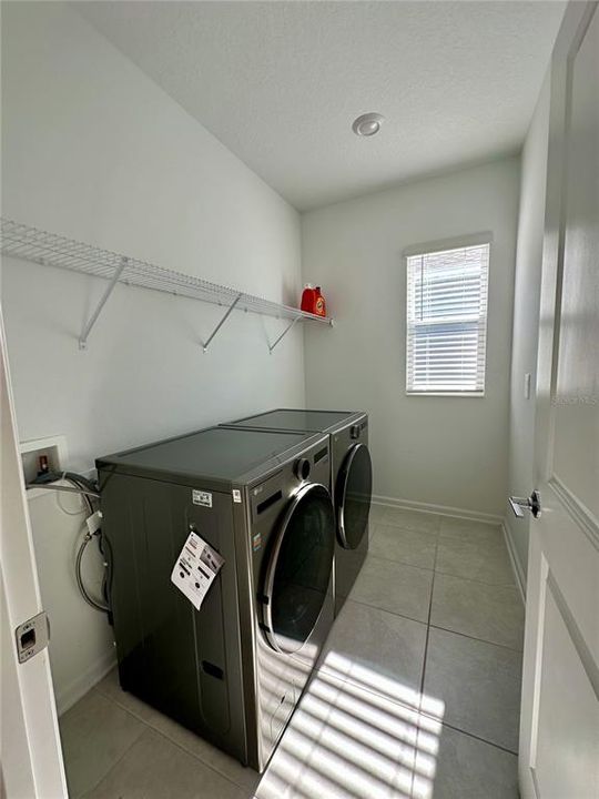 En Renta: $2,600 (4 camas, 2 baños, 2052 Pies cuadrados)