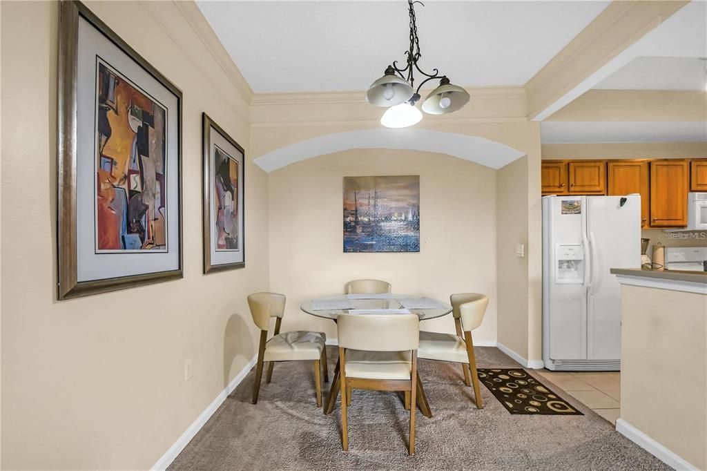 For Sale: $235,000 (2 beds, 2 baths, 1120 Square Feet)