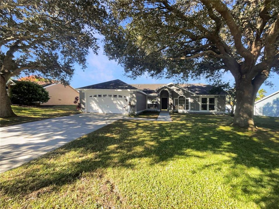 Под контрактом: $320,000 (3 спален, 2 ванн, 1616 Квадратных фут)