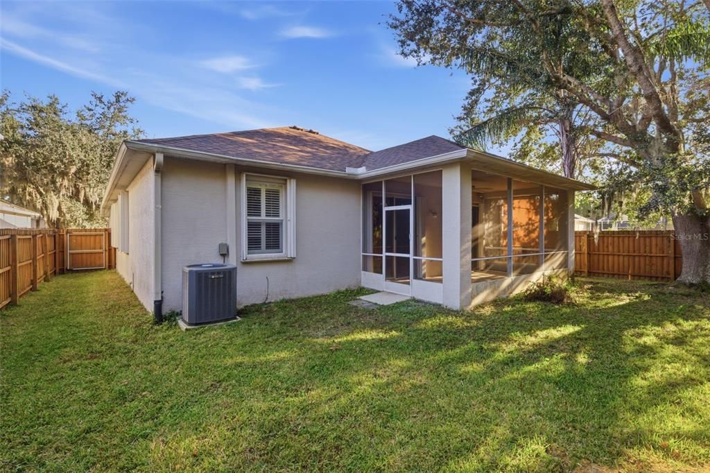 For Sale: $425,000 (4 beds, 2 baths, 1868 Square Feet)