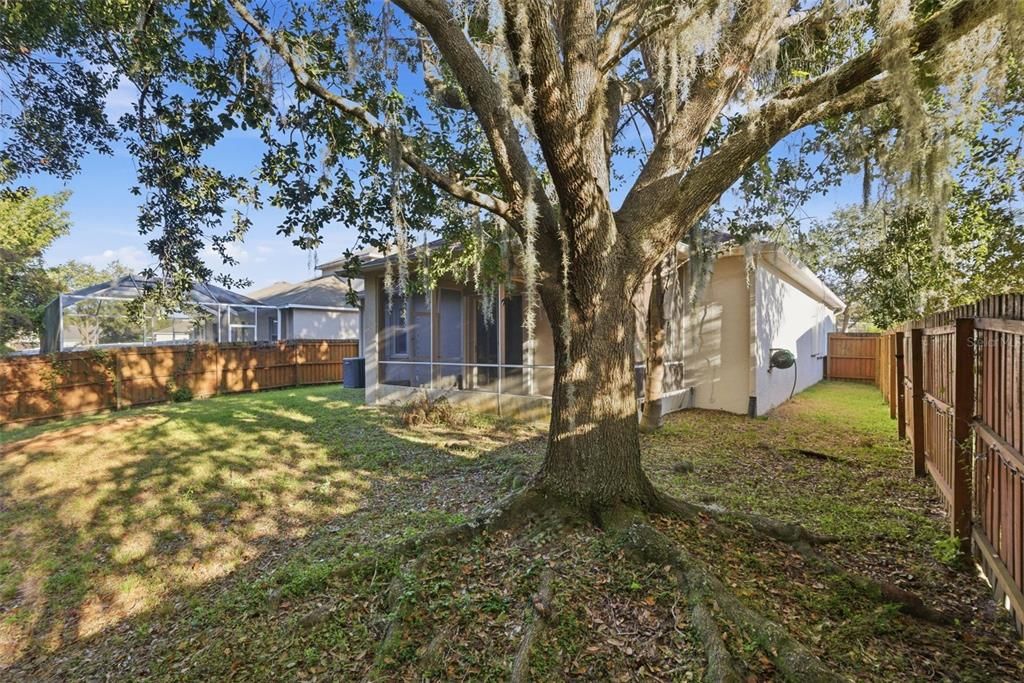 For Sale: $425,000 (4 beds, 2 baths, 1868 Square Feet)