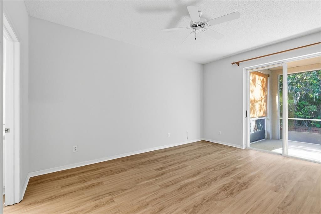 For Sale: $425,000 (4 beds, 2 baths, 1868 Square Feet)