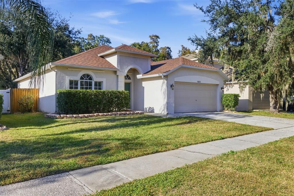 For Sale: $425,000 (4 beds, 2 baths, 1868 Square Feet)