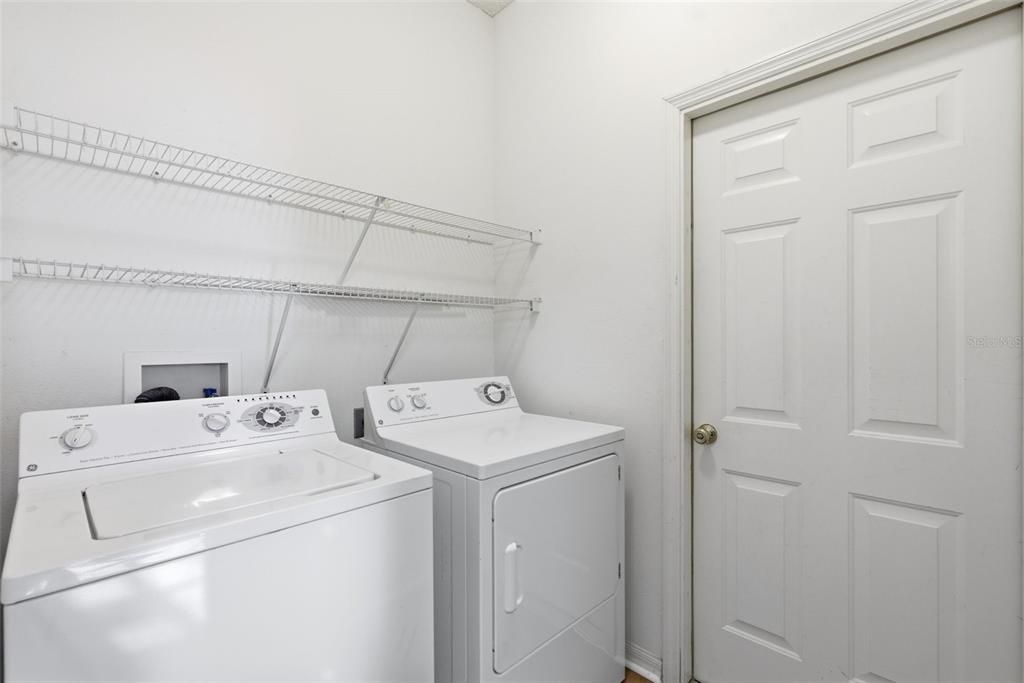 For Sale: $425,000 (4 beds, 2 baths, 1868 Square Feet)