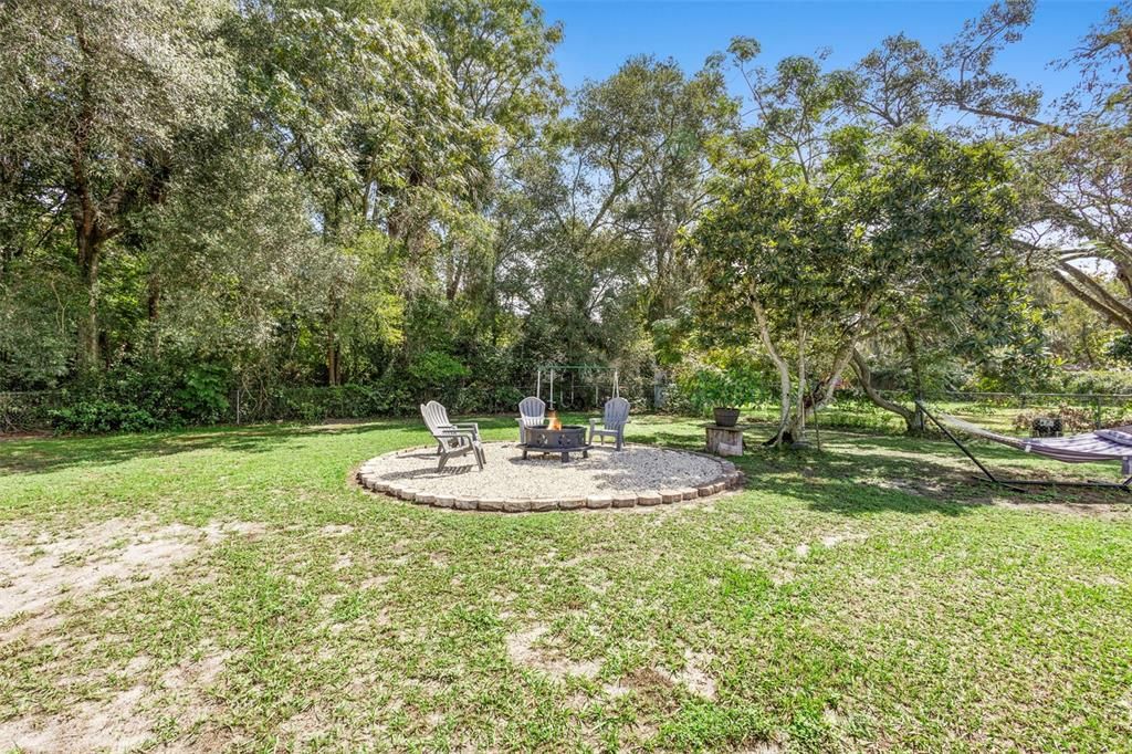 For Sale: $254,900 (3 beds, 2 baths, 1260 Square Feet)