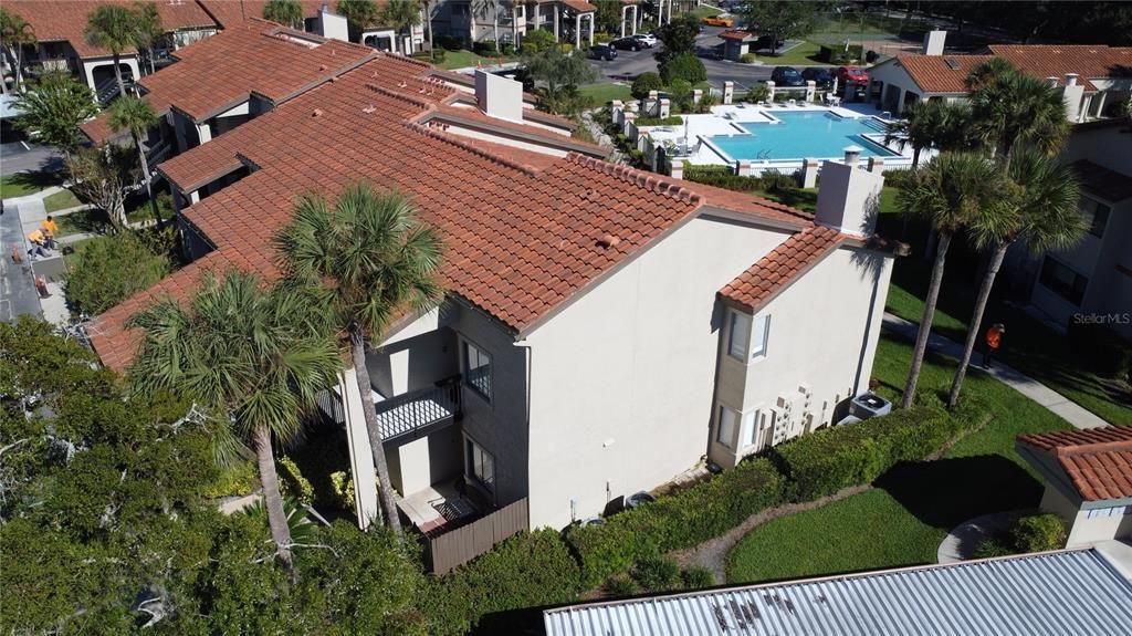 For Sale: $298,000 (2 beds, 2 baths, 893 Square Feet)