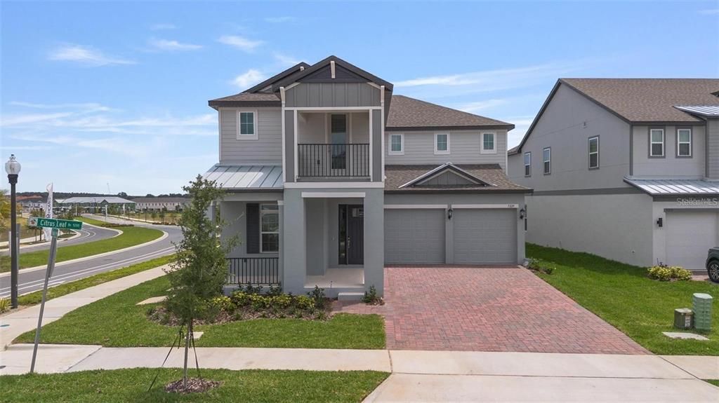 出租: $5,850 (4 贝兹, 3 浴室, 3300 平方英尺)