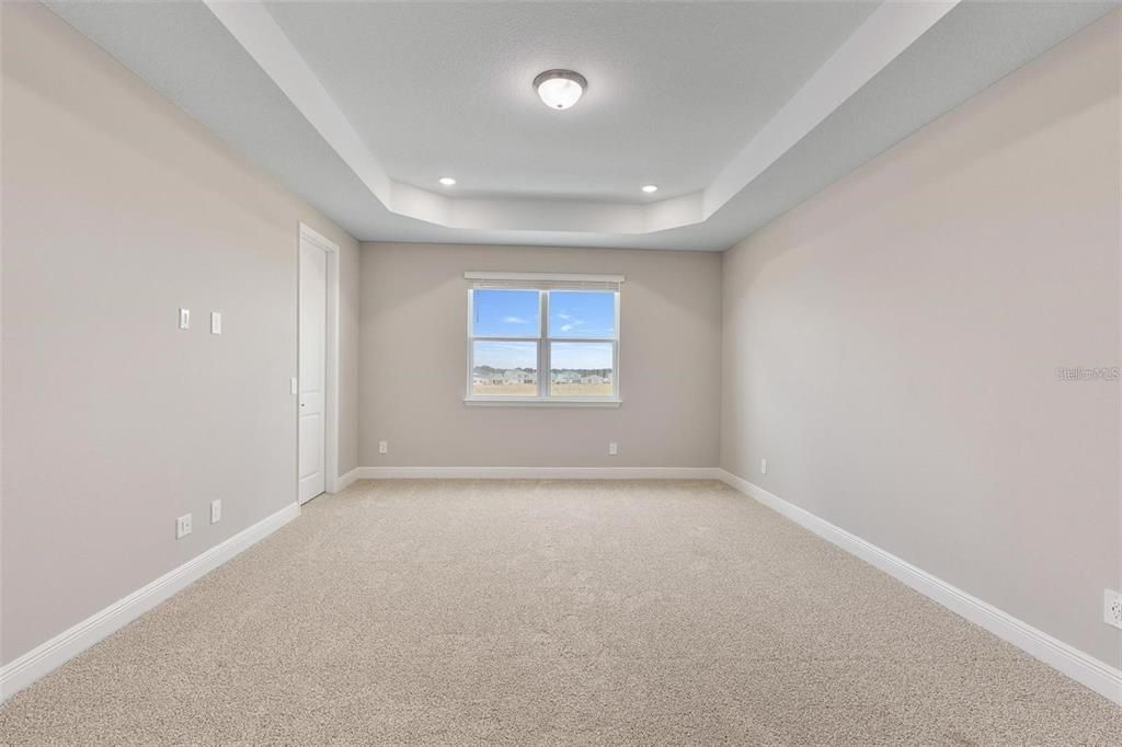 出租: $5,850 (4 贝兹, 3 浴室, 3300 平方英尺)