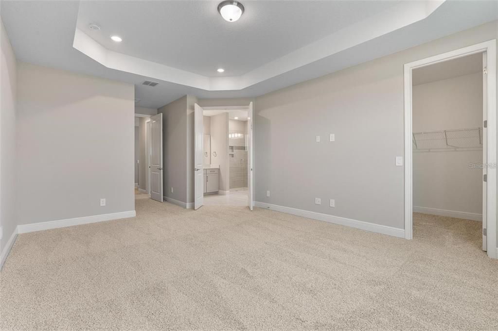 出租: $5,850 (4 贝兹, 3 浴室, 3300 平方英尺)