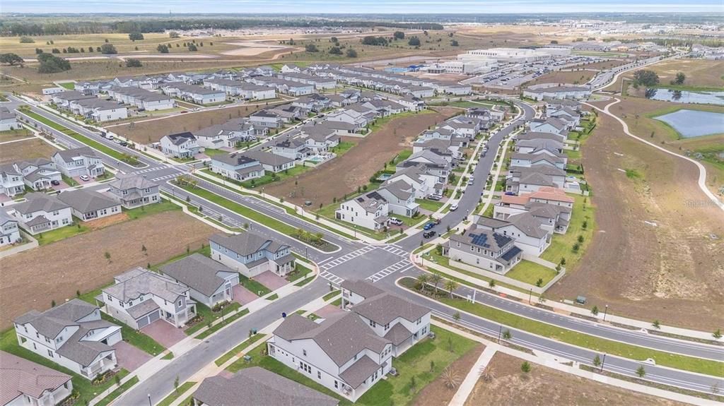 出租: $5,850 (4 贝兹, 3 浴室, 3300 平方英尺)