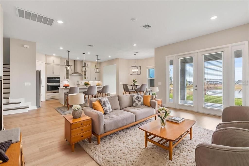 出租: $5,850 (4 贝兹, 3 浴室, 3300 平方英尺)