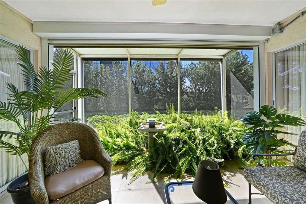 For Sale: $319,900 (2 beds, 2 baths, 1498 Square Feet)