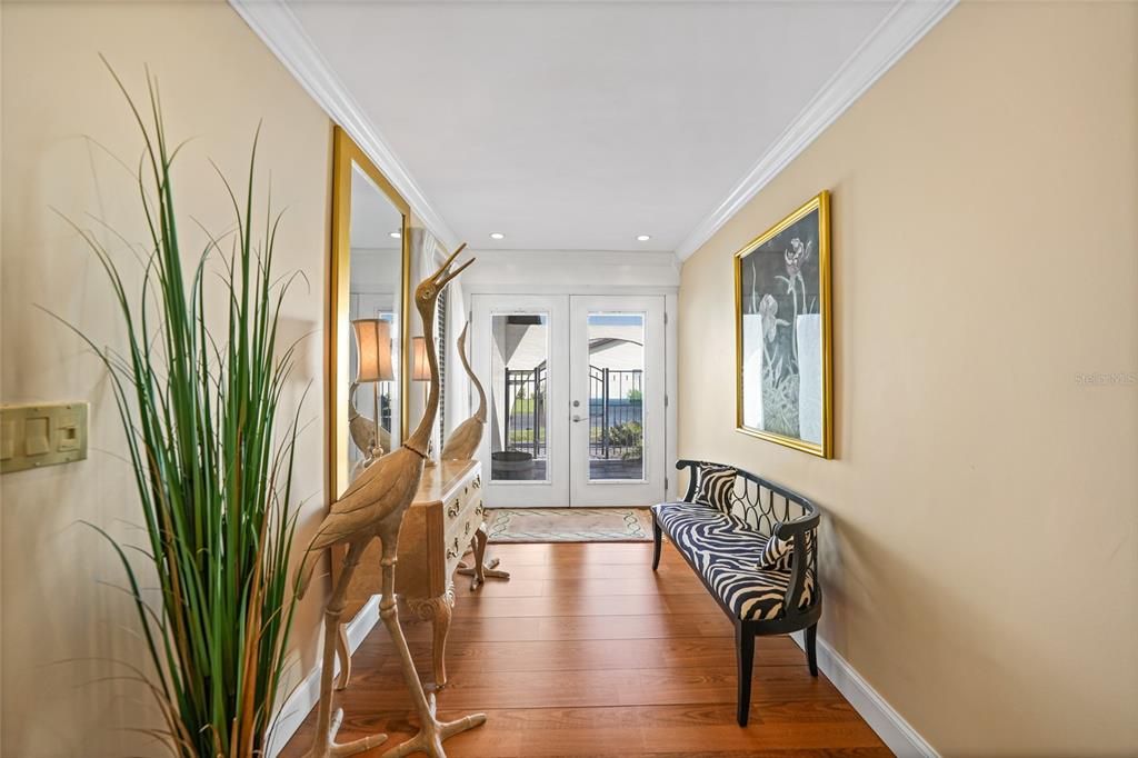 For Sale: $319,900 (2 beds, 2 baths, 1498 Square Feet)