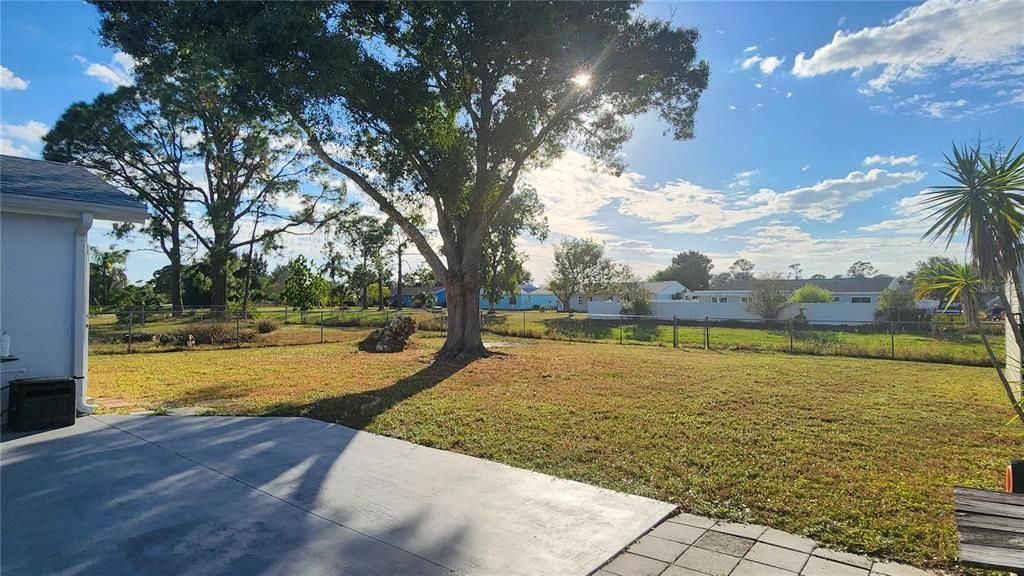 For Rent: $2,000 (4 beds, 2 baths, 1715 Square Feet)