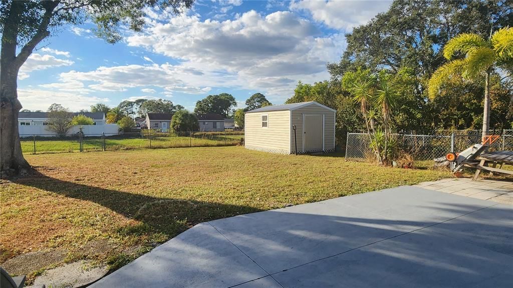 For Rent: $2,000 (4 beds, 2 baths, 1715 Square Feet)