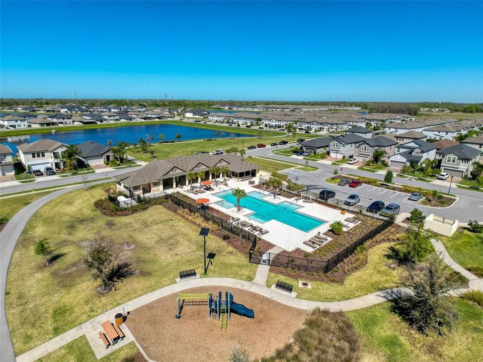 Active With Contract: $549,900 (4 beds, 2 baths, 2334 Square Feet)