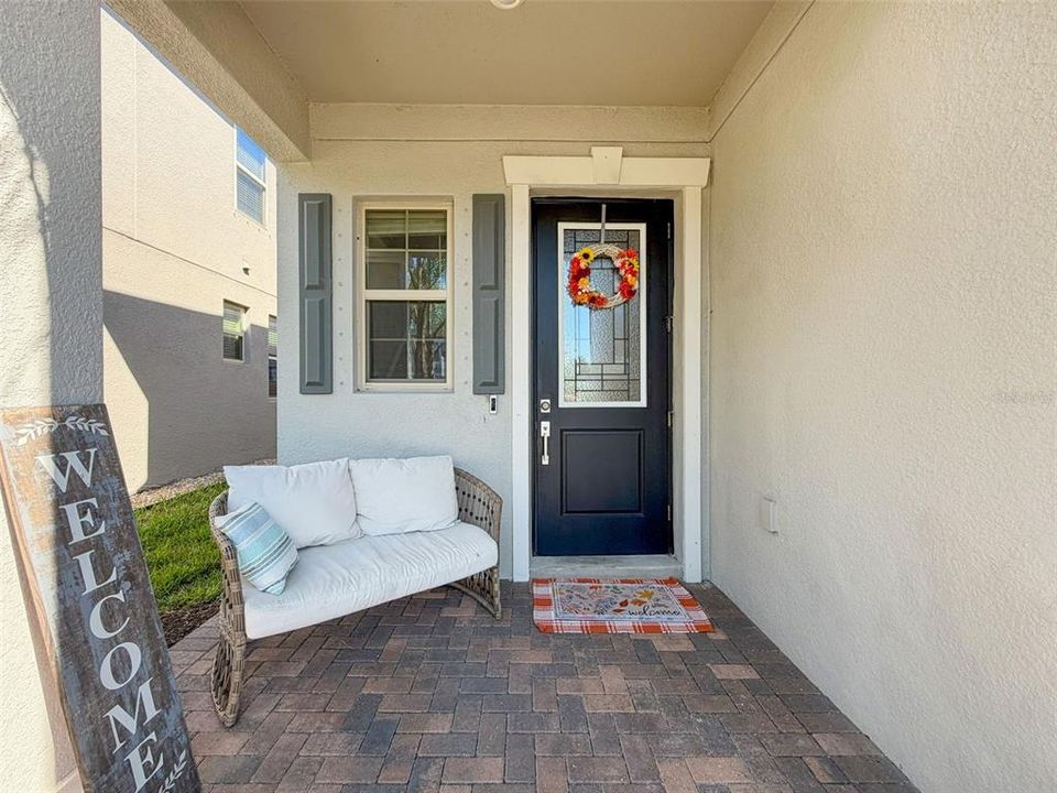 Active With Contract: $549,900 (4 beds, 2 baths, 2334 Square Feet)