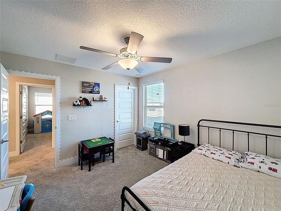 Active With Contract: $549,900 (4 beds, 2 baths, 2334 Square Feet)