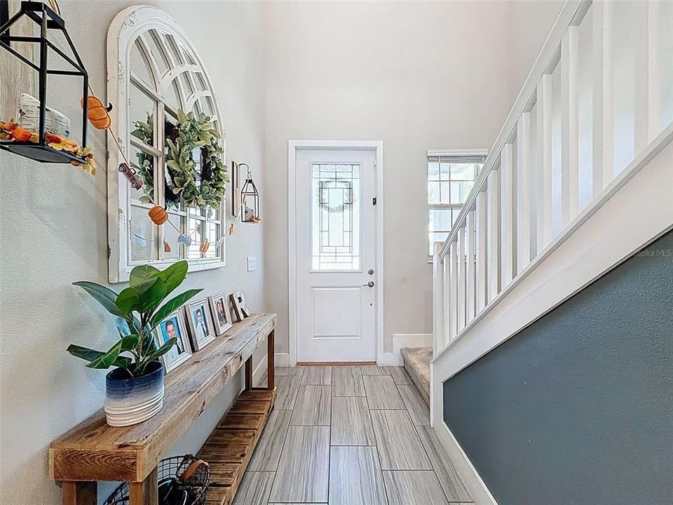 Active With Contract: $549,900 (4 beds, 2 baths, 2334 Square Feet)