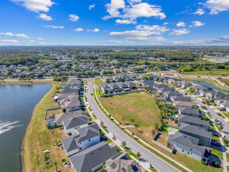 Active With Contract: $549,900 (4 beds, 2 baths, 2334 Square Feet)