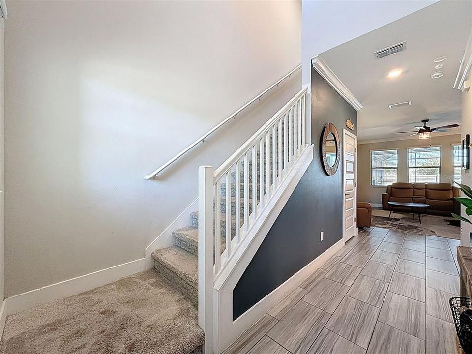 Active With Contract: $549,900 (4 beds, 2 baths, 2334 Square Feet)