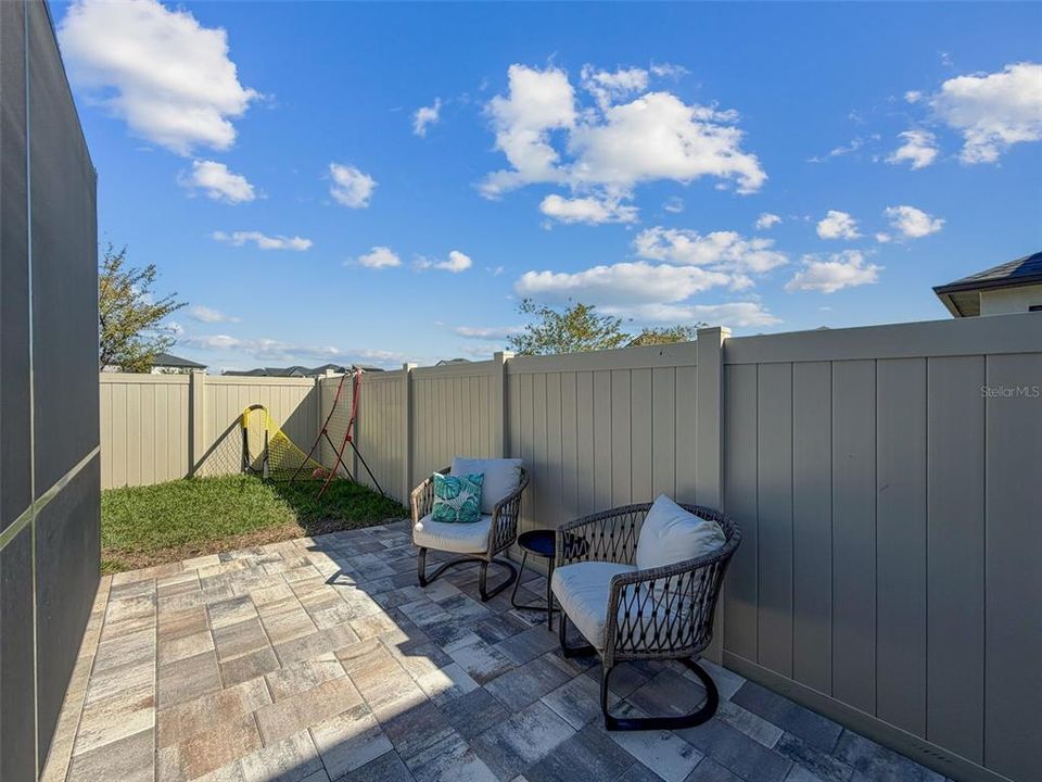 Active With Contract: $549,900 (4 beds, 2 baths, 2334 Square Feet)