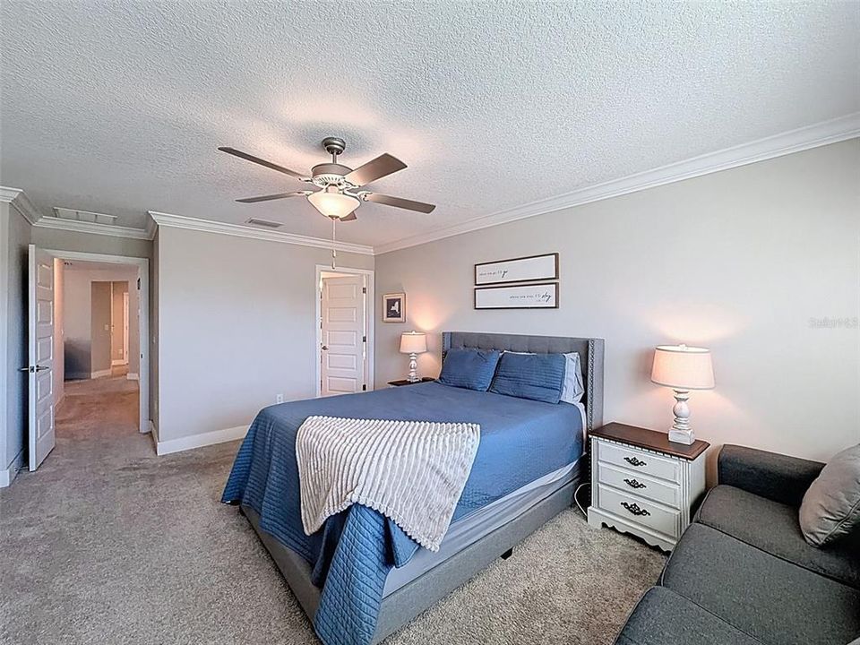 Active With Contract: $549,900 (4 beds, 2 baths, 2334 Square Feet)