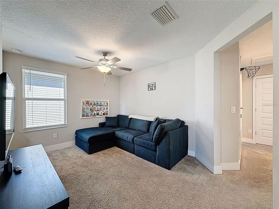 Active With Contract: $549,900 (4 beds, 2 baths, 2334 Square Feet)