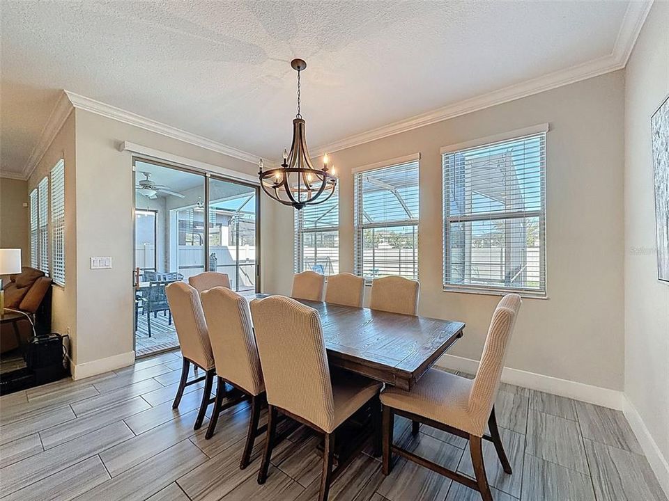 Active With Contract: $549,900 (4 beds, 2 baths, 2334 Square Feet)