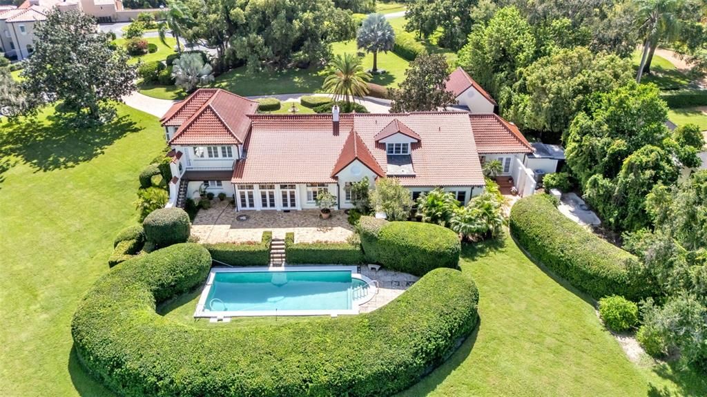 待售: $2,100,000 (6 贝兹, 6 浴室, 5024 平方英尺)