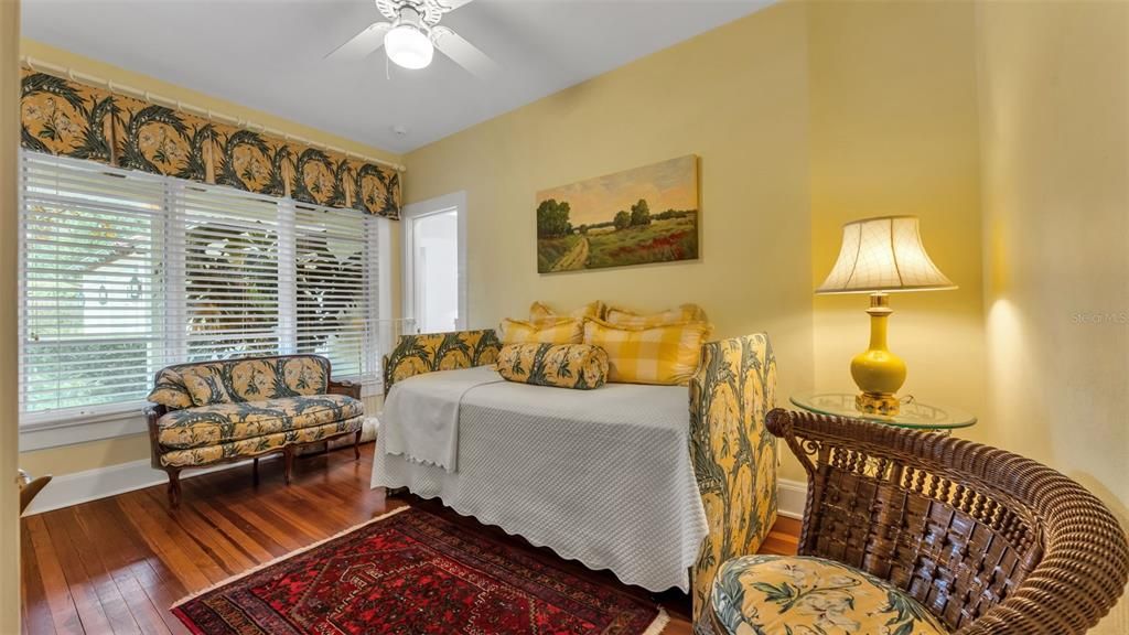 待售: $2,100,000 (6 贝兹, 6 浴室, 5024 平方英尺)