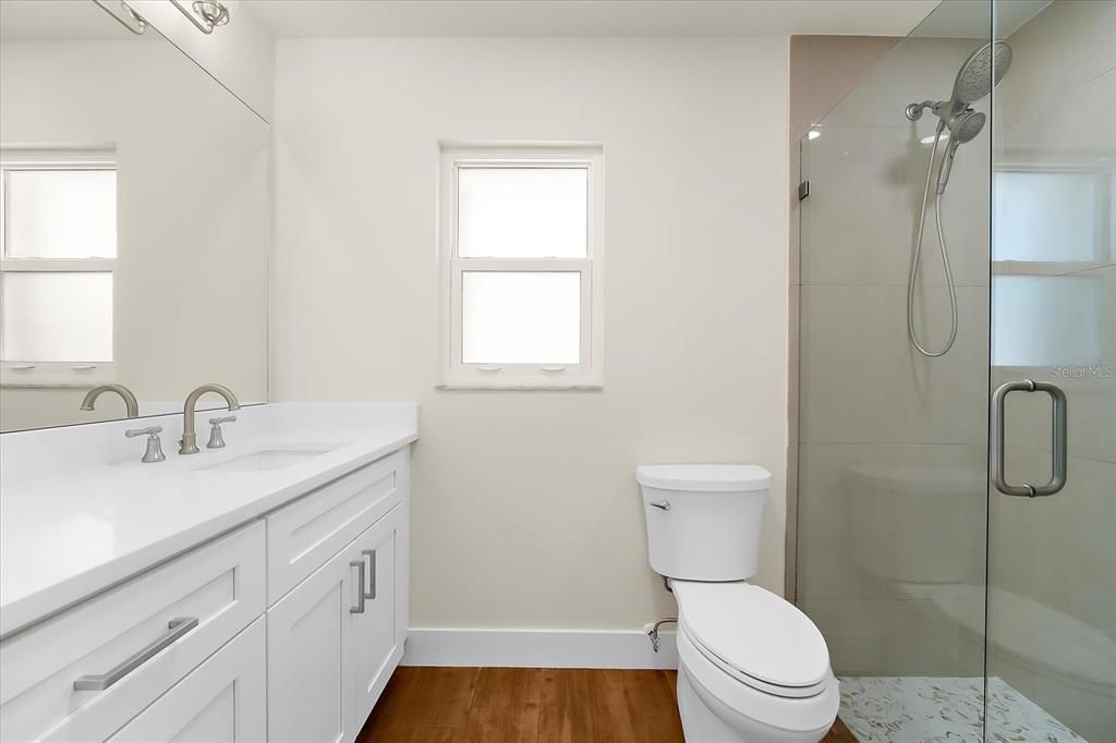 待售: $959,000 (3 贝兹, 2 浴室, 1675 平方英尺)