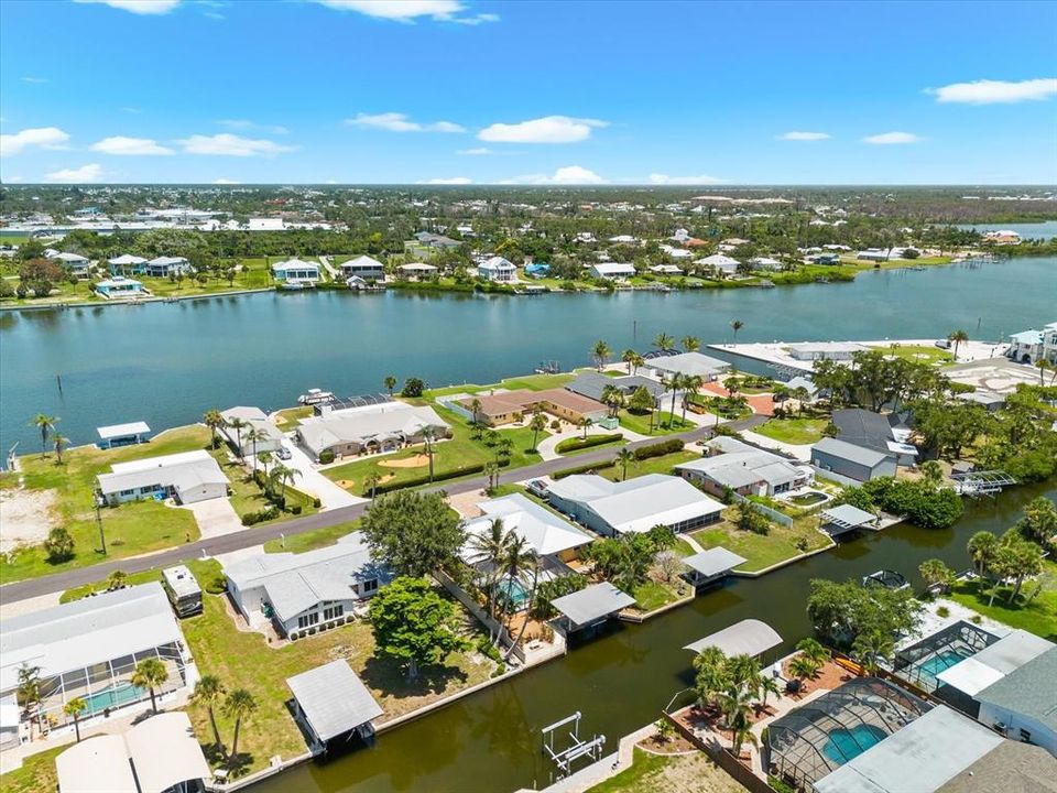 待售: $959,000 (3 贝兹, 2 浴室, 1675 平方英尺)